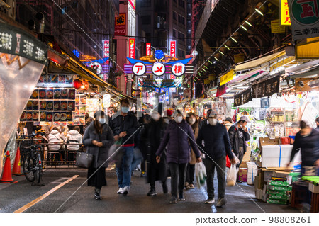 《Tokyo》Ameyoko Shopping Street/Ueno Busy Market 98808261