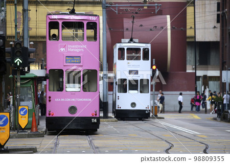 Foot of the common people of Hong Kong "Tram" (tram) Foot of the common people of Hong Kong who have been running since the British colonial times Foot of the common people of Hong Kong "Tram" (tram) Foot of the common people of Hong Kong who have been running since the British colonial times 98809355