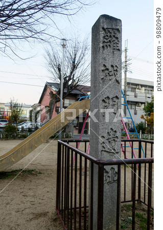 Minami Ward, Kyoto City The main gate of Heiankyo "Rajomon Ruins" Minami Ward, Kyoto City The main gate of Heiankyo "Rajomon Ruins" 98809479