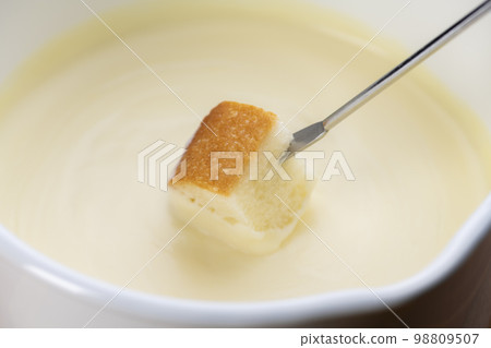 cheese fondue  98809507