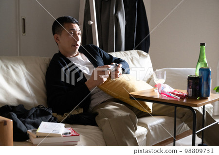 邋遢和孤僻的人 98809731