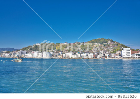 [View of Onomichi from Mukaishima] Location: 1-4 Mukojima-cho, Onomichi City, Hiroshima Prefecture 98813626