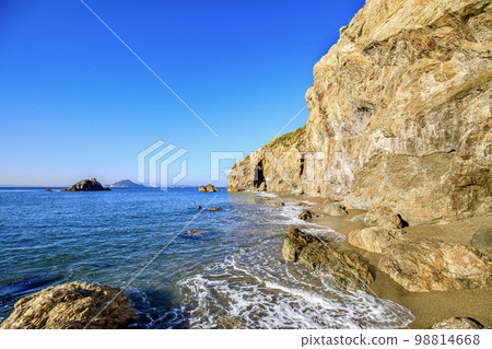 田原市石門圓地海洞窟 98814668