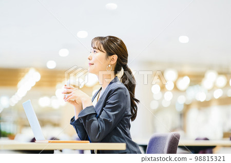 商業青年 98815321