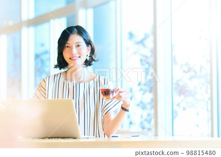 休閒商務 休閒商務 98815480