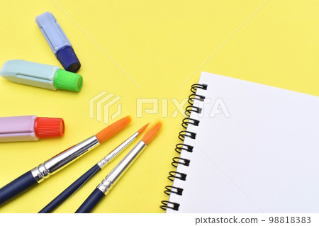 Paints and sketchbooks Paints and sketchbooks 98818383