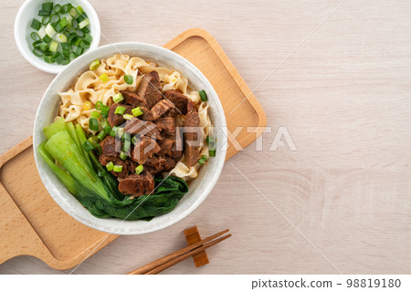 beef noodles beef noodles noodles Beef noodle soup ビーフヌードル 98819180