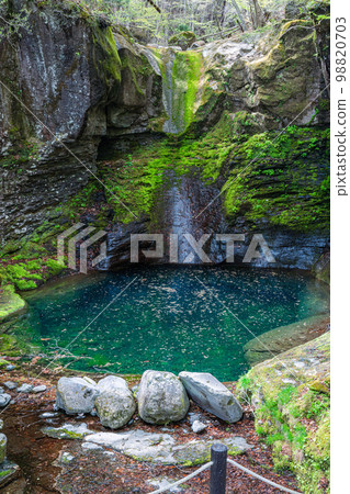 Oirashi waterfall Oirashi waterfall 98820703