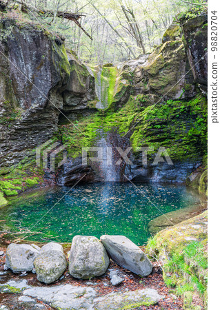 Oirashi waterfall Oirashi waterfall 98820704