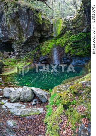 Oirashi waterfall Oirashi waterfall 98820705