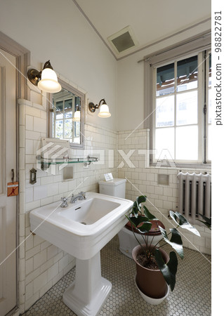 Yamate No. 111 Building 98822781