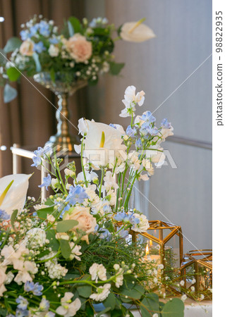 Natural color wedding flower reception party Natural color wedding flower reception party 98822935