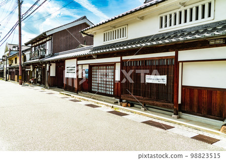 [Important Preservation District for Groups of Traditional Buildings] Scenery of Shimokawara District, Tatsuno, Hyogo Prefecture (Part 2) 98823515