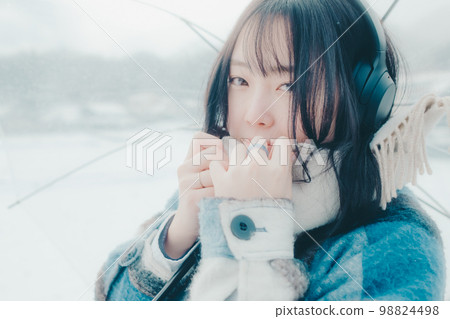 寂靜的雪，只有你的聲音 98824498