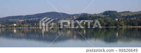 Village and Lake Pfaffikon, Zurich. 98826649