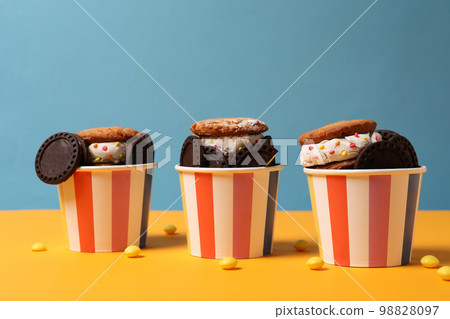 Concept of sweet food, tasty cookies with ice cream 98828097