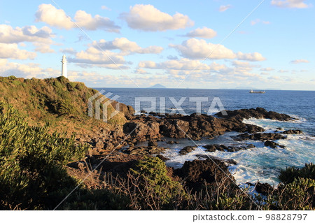 Tsumekizaki - Natural park with chalk lighthouse Tsumekizaki - Natural park with chalk lighthouse 98828797