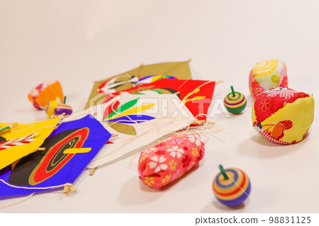 Traditional Japanese toys unique to New Year's Traditional Japanese toys unique to New Year's 98831125