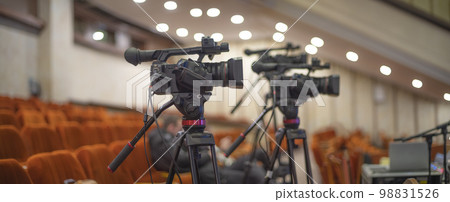stream at a concert in a hall without spectators 98831526