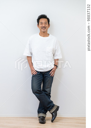 阿拉菲夫人的簡單畫像 98837132
