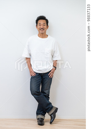 阿拉菲夫人的簡單畫像 98837133