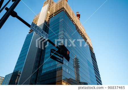 不斷改造的橫濱鈴掛通西路口建築施工風景 2023.01 a-4 冷色調 不斷改造的橫濱鈴掛通西路口建築施工風景 2023.01 a-4 冷色調 98837465