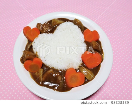 Heart curry rice 98838389