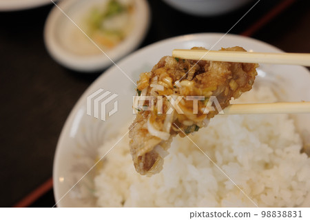 Machi-chuka的炸雞和白米飯 98838831