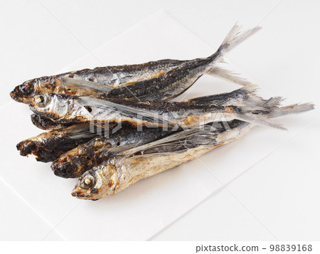 Charcoal-grilled chin 98839168