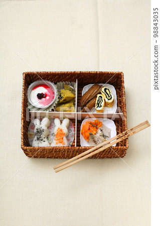 Shokado bento-style homemade bento 98843035