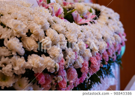 Fresh flower altar 98843386