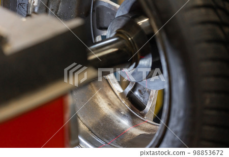 Process of car wheel geometry, vehicle or car diagnostics Process of car wheel geometry, vehicle or car diagnostics 98853672