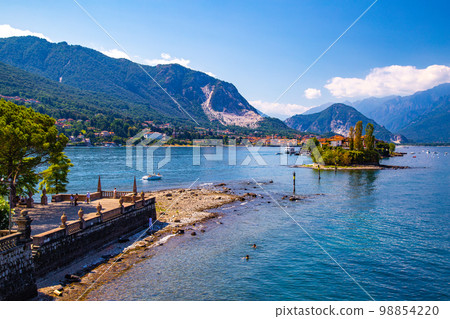 Aerial view of Isola Bella, in Isole Borromee archipelago in Lake Maggiore, Italy Aerial view of Isola Bella, in Isole Borromee archipelago in Lake Maggiore, Italy 98854220