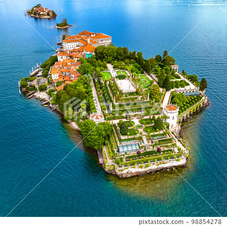 Aerial view of Isola Bella, in Isole Borromee archipelago in Lake Maggiore, Italy Aerial view of Isola Bella, in Isole Borromee archipelago in Lake Maggiore, Italy 98854278