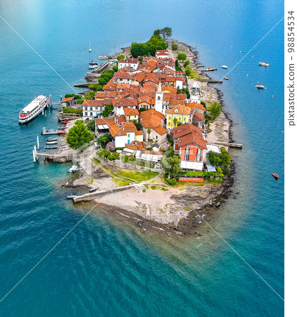 Aerial view of Isola Superiore, or Isola dei Pescatori or Island of the Fishermen in Borromean 98854534