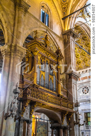 Duomo di Como Cathedral or Cattedrale di Santa Maria Assunta in Como lake, Italy 98854807