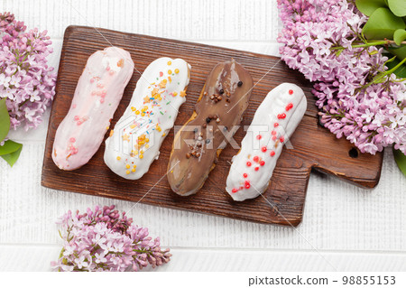 Eclair dessert Eclair dessert 98855153
