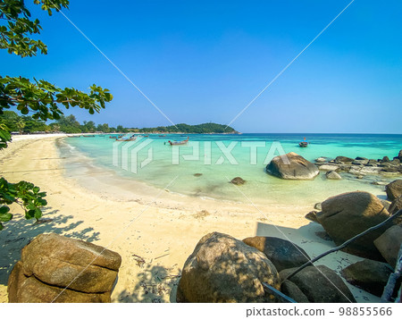 View of Pattaya Beach in Koh Lipe, Satun, Thailand 98855566