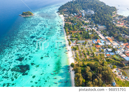 Aerial view of Sunrise beach with long tail boats in Koh Lipe, Satun, Thailand 98855701