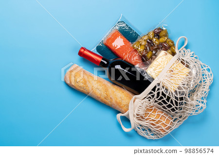 Shopping bag with wine and food 98856574