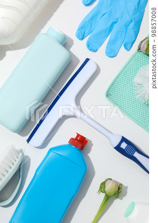 Concept of spring cleaning and house cleaning, top view Concept of spring cleaning and house cleaning, top view 98857008