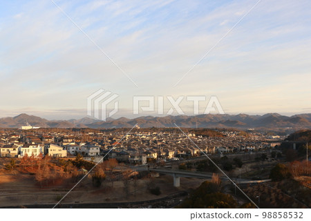 清晨的三田市 98858532