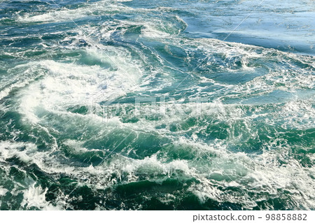 [Tokushima Prefecture] Naruto whirlpools seen from a sightseeing boat 98858882