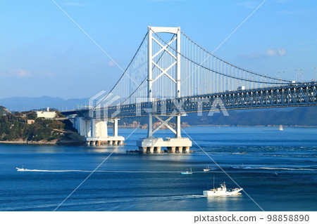 [德島縣]大鳴門橋和漩渦（鳴門漩渦） 98858890