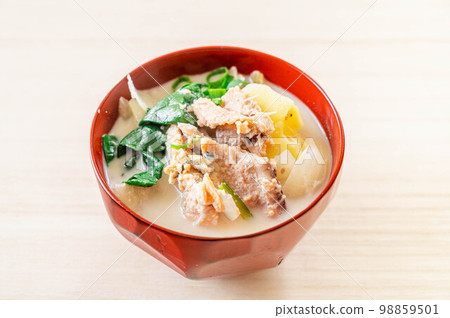 罐頭鮭魚骨奶油味噌湯 98859501