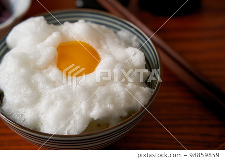 蓬鬆雞蛋蓋飯 蓬鬆雞蛋蓋飯 98859859