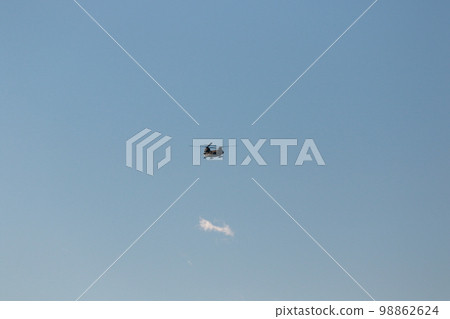 自衛隊飛機飛行訓練 98862624