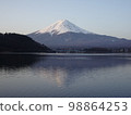 Upside-down Mt. Fuji [Lake Kawaguchi, spring in March] 98864253