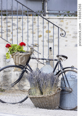 still life with bicycle in Provence, France still life with bicycle in Provence, France 98865268