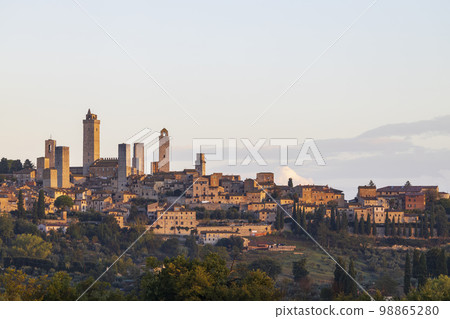 San Gimignano, UNESCO site, Tuscany, Italy 98865280